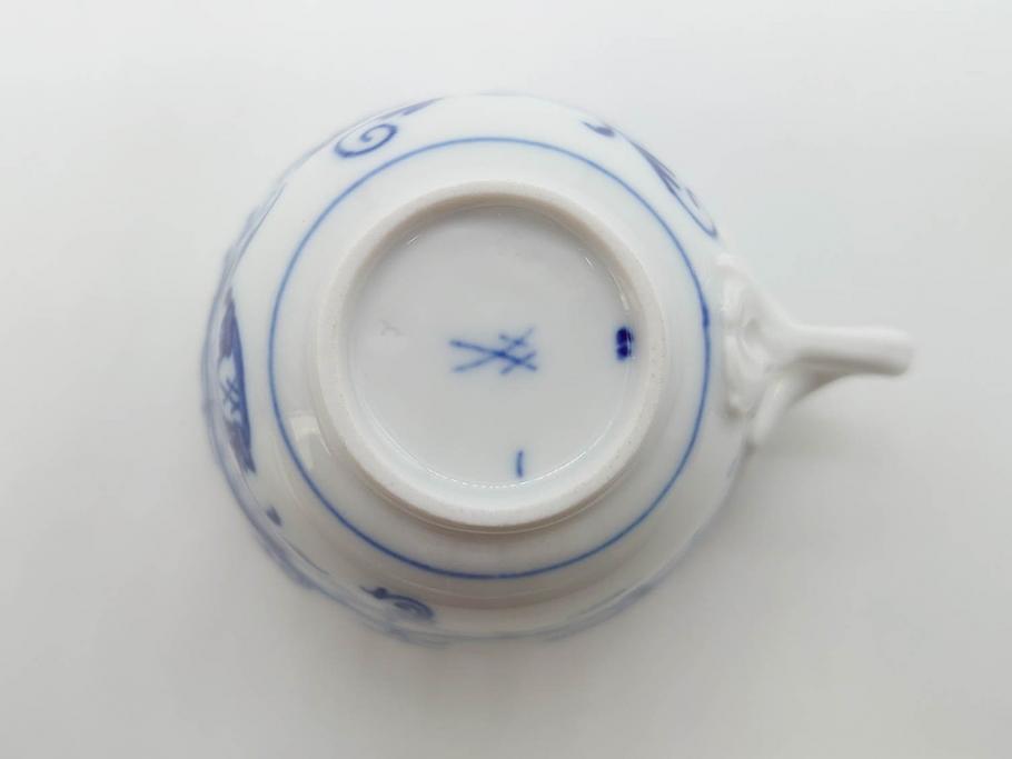 ドイツ　マイセン　Meissen　ブルーオニオン　意匠をこらした凝ったデザインが魅力的なモカカップ2客&オープンワーク透かしプレート2枚セット(皿、洋食器)(R-074581)