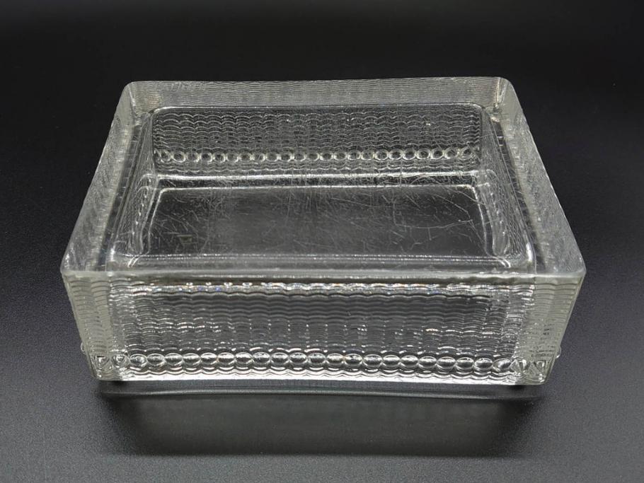 アンティーク　1933～1951年頃　レア　ルネ・ラリック(R.LALIQUE)　ローレンス(Laurens)　繊細なデザインがエレガントな雰囲気溢れるシガレットケース(ボックス、たばこ(タバコ)箱、小物入れ、アクセサリートレイ、ガラス)(R-074585)