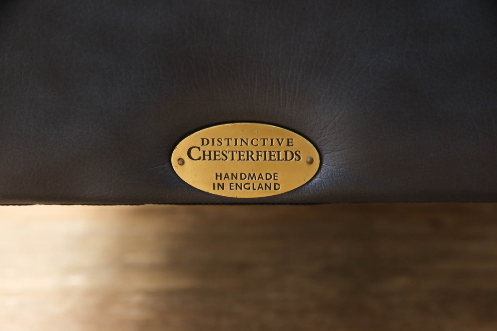 中古　超美品　イギリスハンドメイド　ディスティンクティブ チェスターフィールド(DISTINCTIVE CHESTERFIELDS)　本革(レザー)　重厚感のある佇まいが魅力的なウイングバックチェア(ウィングバックチェア、1人掛けソファ、1P、アームチェア)(定価約30万円)(R-065396)