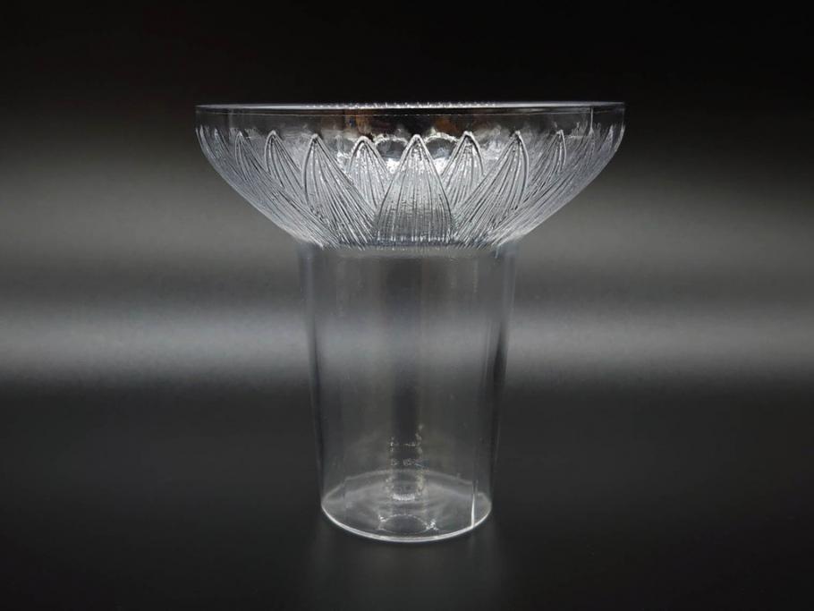 アンティーク　1920年代　ルネ・ラリック(R.LALIQUE)　ロータス(LOTUS)　グラス　花瓶　蓮の花のようなデザインが美しいゴブレット(花入れ、花器、フラワーベース)(R-074586)
