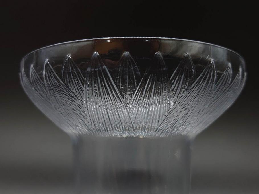 アンティーク　1920年代　ルネ・ラリック(R.LALIQUE)　ロータス(LOTUS)　グラス　花瓶　蓮の花のようなデザインが美しいゴブレット(花入れ、花器、フラワーベース)(R-074586)