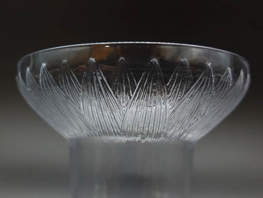 アンティーク　1920年代　ルネ・ラリック(R.LALIQUE)　ロータス(LOTUS)　グラス　花瓶　蓮の花のようなデザインが美しいゴブレット(花入れ、花器、フラワーベース)(R-074586)