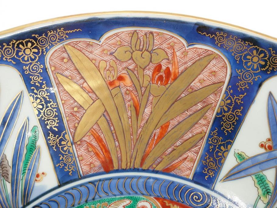 江戸期　古伊万里　染付　色絵　花菖蒲　約48cm　1尺5寸　煌びやかで優雅な大皿(花しょうぶ、花唐草模様、金彩、尺皿、和食器、和皿、一尺五寸)(R-079611)