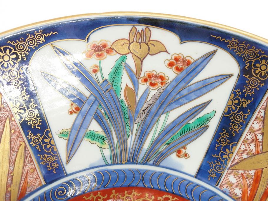 江戸期　古伊万里　染付　色絵　花菖蒲　約48cm　1尺5寸　煌びやかで優雅な大皿(花しょうぶ、花唐草模様、金彩、尺皿、和食器、和皿、一尺五寸)(R-079611)