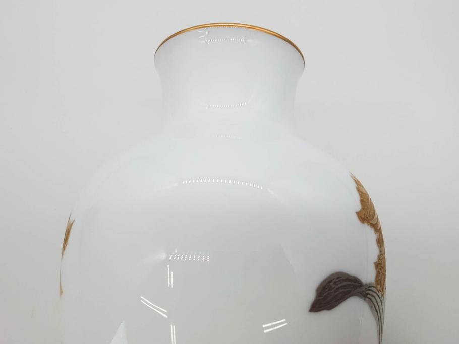 大倉陶園(OKURA、OAC)　金蝕カトレア 高さ 約27cm/ブルーローズ 高さ 約15cm　気品漂う花瓶2点セット(バラ、薔薇、金彩、花生け、花器、花入、フラワーベース、白磁)(R-079613)