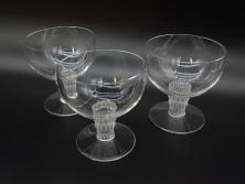 アンティーク　1950年代　ルネ・ラリック(R.LALIQUE)　バンブー(竹)　シンプルながらも洗練されたデザインに魅了されるグラス3客セット(ワイン、ゴブレット、コニャック、ブランデー、カクテル、クープ、シャンパン、シャンペン、ガラス)(R-074588)