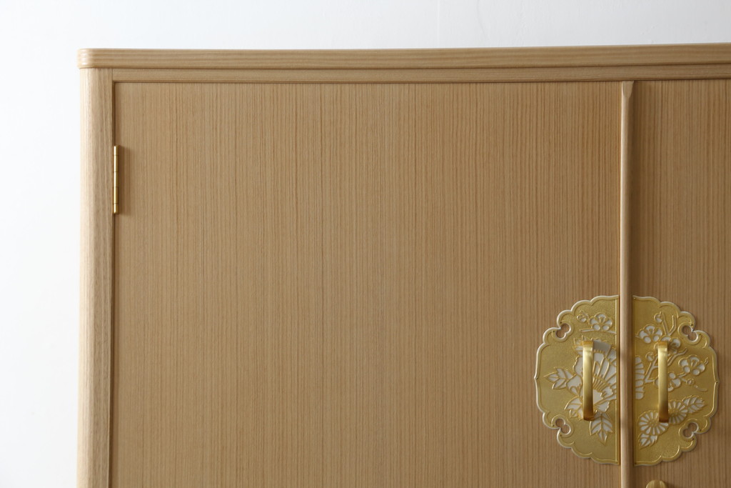 中古　美品　国産　職人手造り　繊細で美しい金具が品の良さを高める総桐箪笥(桐たんす、整理箪笥、和タンス、着物箪笥、衣装箪笥、収納たんす、引き出し、衣装盆)(R-079451)