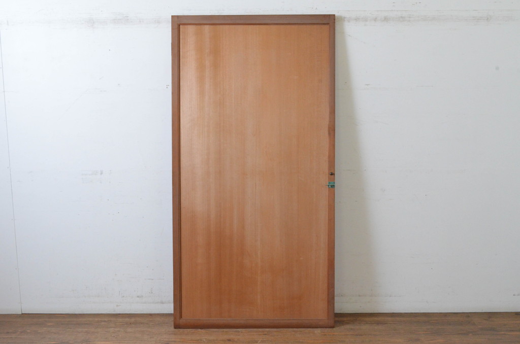 アンティーク建具　昭和初期　上手物!!　美しい柾目　真鍮つまみ付き　舞良戸扉1枚(まいらど、板戸、ドア)(R-065079)