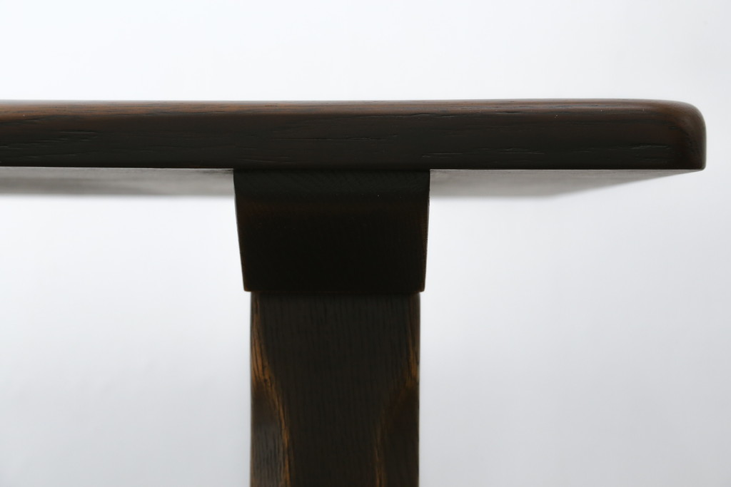中古　超美品　展示品　飛騨産業　キツツキ　PROVINCIAL(プロヴィンシャル・プロビンシャル)シリーズ　P31　オーク材　どっしりとした堅牢なつくりと素朴な佇まいが魅力のタバーンテーブル(ダイニングテーブル、4人掛け、6人掛け、食卓、作業台)(定価約57万円)(R-079276)