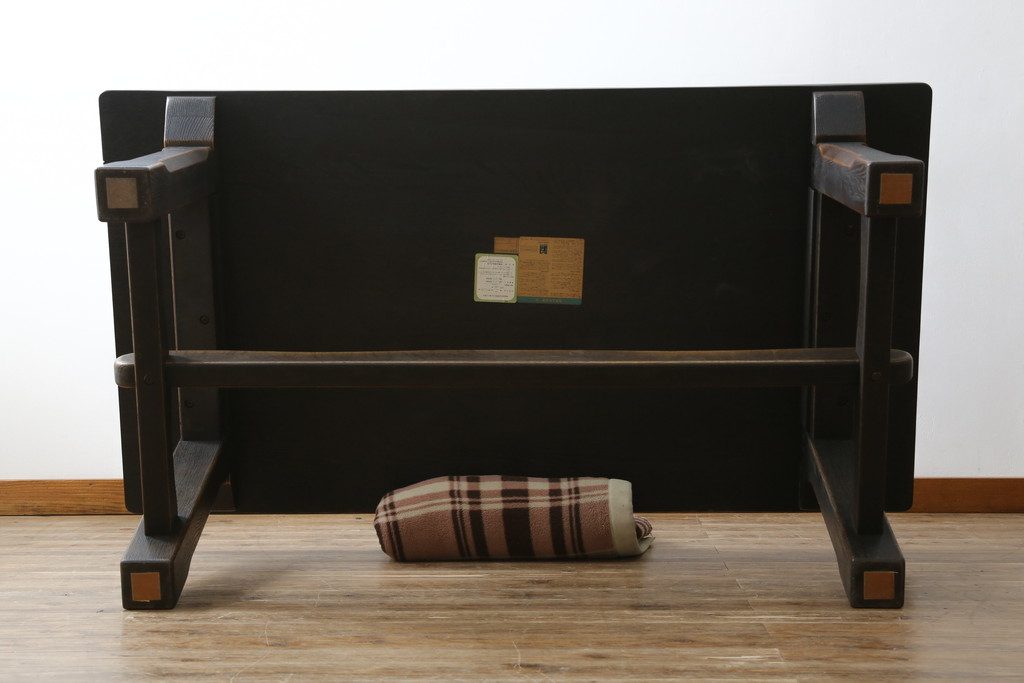 中古　超美品　展示品　飛騨産業　キツツキ　PROVINCIAL(プロヴィンシャル・プロビンシャル)シリーズ　P31　オーク材　どっしりとした堅牢なつくりと素朴な佇まいが魅力のタバーンテーブル(ダイニングテーブル、4人掛け、6人掛け、食卓、作業台)(定価約57万円)(R-079276)