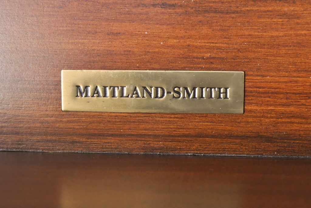 中古　美品　MAITLAND SMITH(メートランドスミス)　高級感あふれる大人の空間づくりにオススメの鏡付きワインキャビネット(収納棚、バーキャビネット、ワインラック、鏡、ミラー)(定価約66万円)(R-060130)