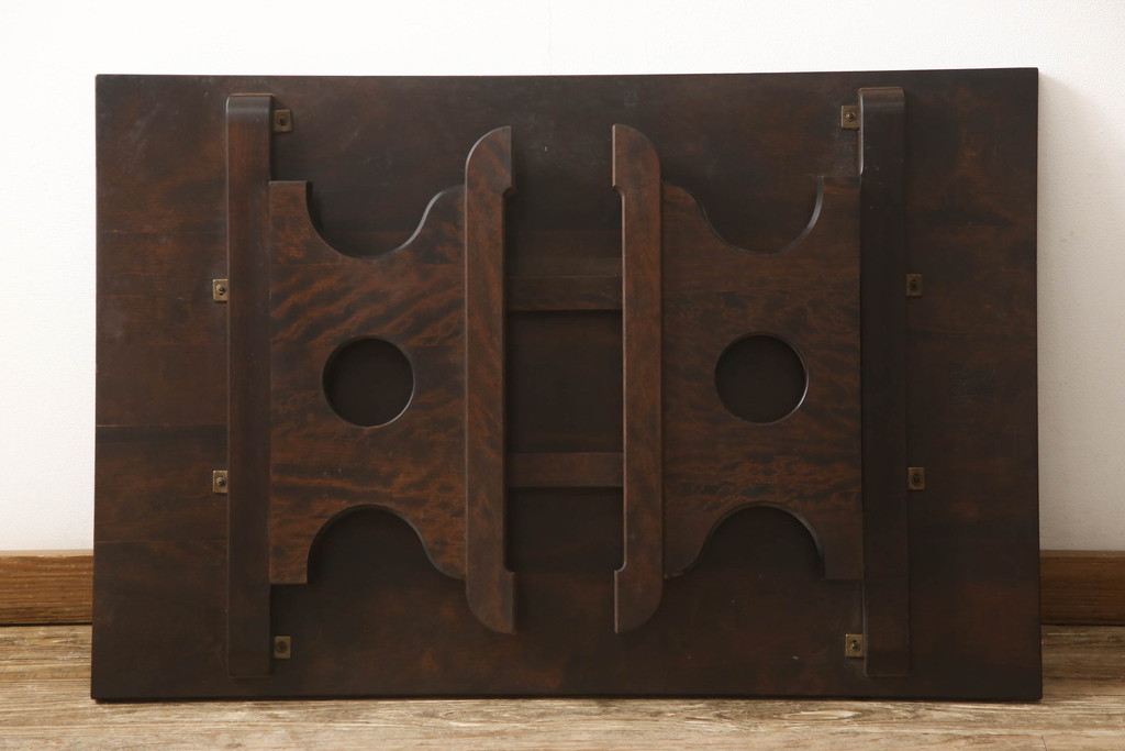 中古　北海道民芸家具　シックなデザインが魅力の折りたたみローテーブル(座卓、ちゃぶ台、文机、センターテーブル、折り畳み)(R-066129)