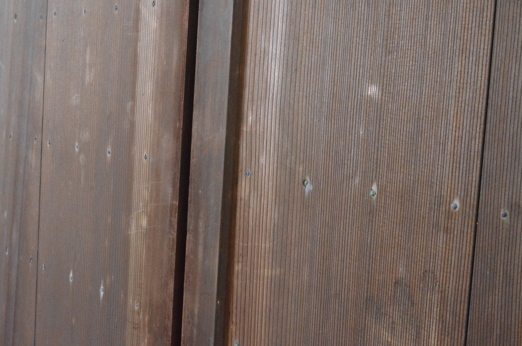 アンティーク建具　背が高い!!　美しい柾目が魅力のマス目格子板戸2枚セット(格子戸、板戸、引き戸、升目)(R-065081)
