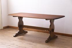 ヴィンテージ家具　イギリスビンテージ　ERCOL(アーコール)　エルム材　クラシカルな印象のダイニングテーブル(リフェクトリーテーブル)(R-044896)