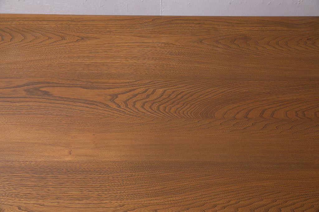 ヴィンテージ家具　イギリスビンテージ　ERCOL(アーコール)　エルム材　クラシカルな印象のダイニングテーブル(リフェクトリーテーブル)(R-044896)
