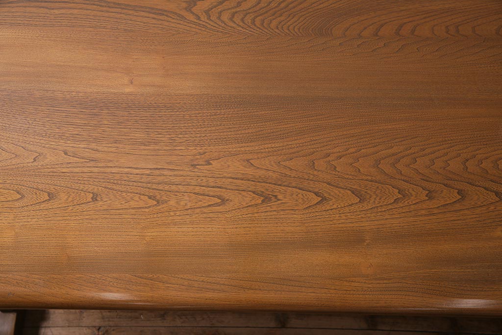 ヴィンテージ家具　イギリスビンテージ　ERCOL(アーコール)　エルム材　クラシカルな印象のダイニングテーブル(リフェクトリーテーブル)(R-044896)