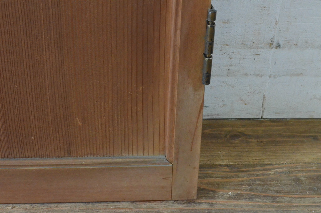 アンティーク建具　上手物!!　美しい柾目　つまみ付き　板戸扉1枚(舞良戸、帯戸、ドア)(R-065084)