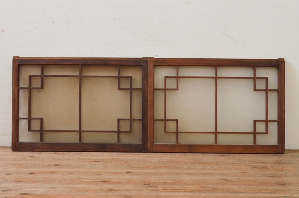 アンティーク建具　古い木味が魅力的なガラス窓2枚セット(引き戸、ガラス戸)(R-071900)