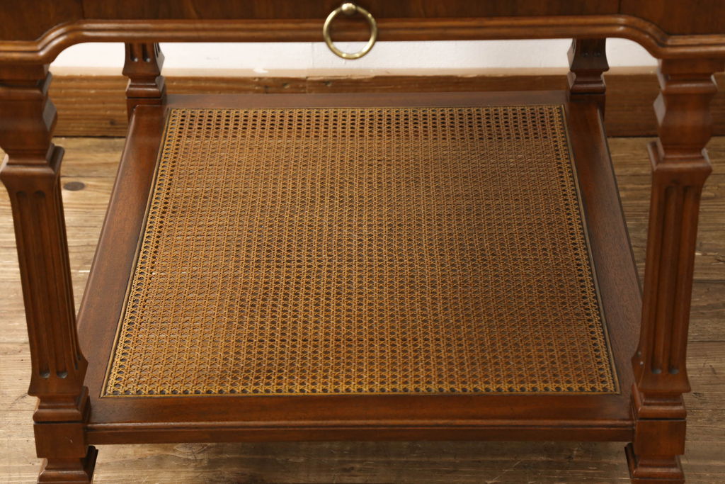 中古　美品　DREXEL HERITAGE(ドレクセルヘリテイジ)　補助テーブル付きのクラシカルなサイドテーブル(コーヒーテーブル、エンドテーブル)(R-057597)