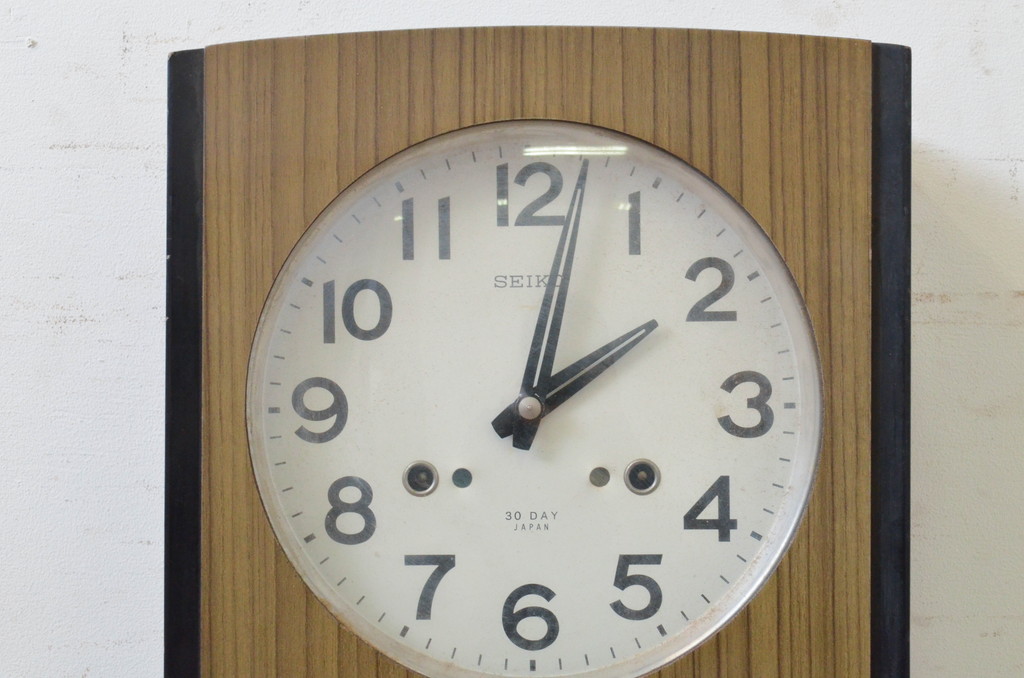 和製アンティーク　SEIKO(セイコー)　昔懐かしい雰囲気を醸し出す掛け時計(柱時計、古時計、振り子時計)(R-072398)