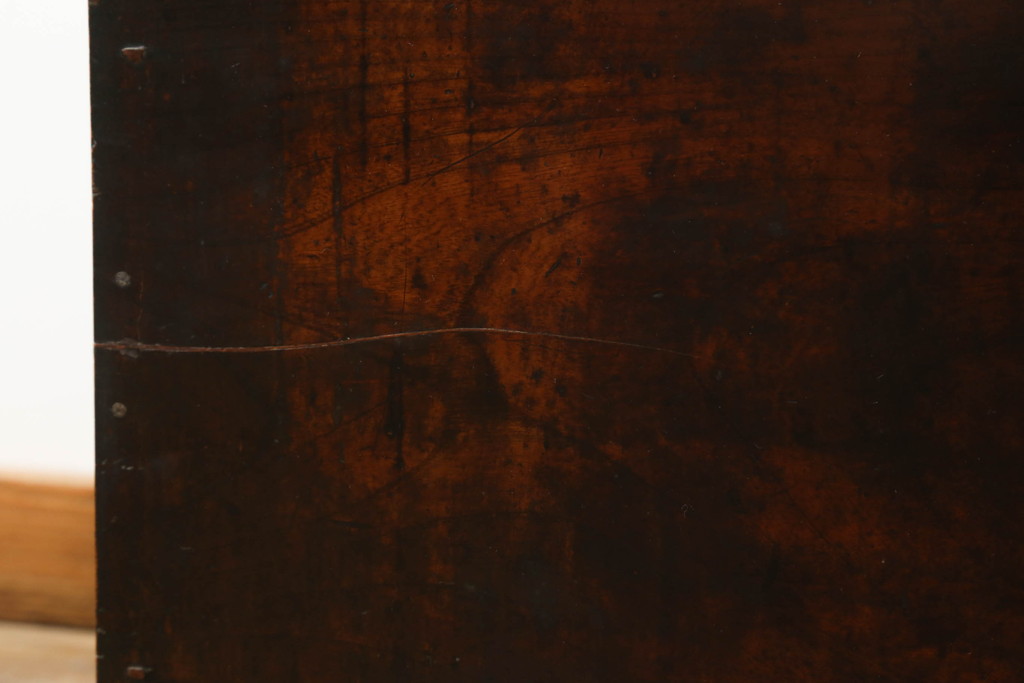 和製アンティーク　最上手!!　総欅(ケヤキ)材　総漆塗り　厚手金具が重厚な雰囲気を醸し出す時代箪笥ローボード(和タンス、引き出し、衣装箪笥、ローチェスト)(R-060526)