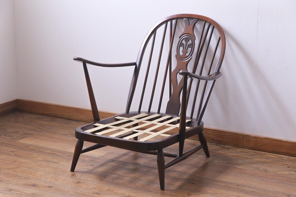 ヴィンテージ家具　イギリスビンテージ　ERCOL(アーコール)　ゆったりと座れる憩いのイージーチェア(ラウンジチェア、一人掛けソファ)(2)