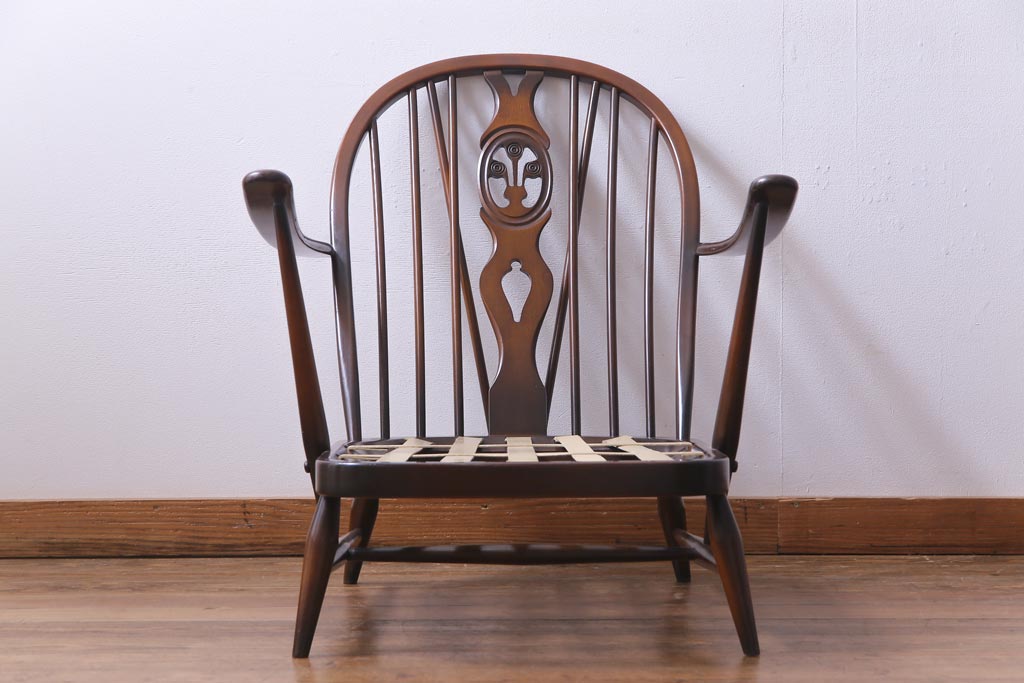 ヴィンテージ家具　イギリスビンテージ　ERCOL(アーコール)　ゆったりと座れる憩いのイージーチェア(ラウンジチェア、一人掛けソファ)(2)