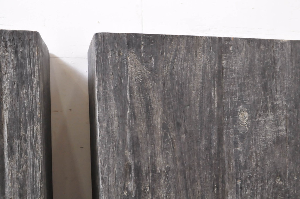 中古　希少!!　アンティーク調　総無垢材の味わい深い風合いが魅力的なボックス型コンソールテーブル2台セット(カウンターテーブル、サイドテーブル、飾り台)(R-066018)