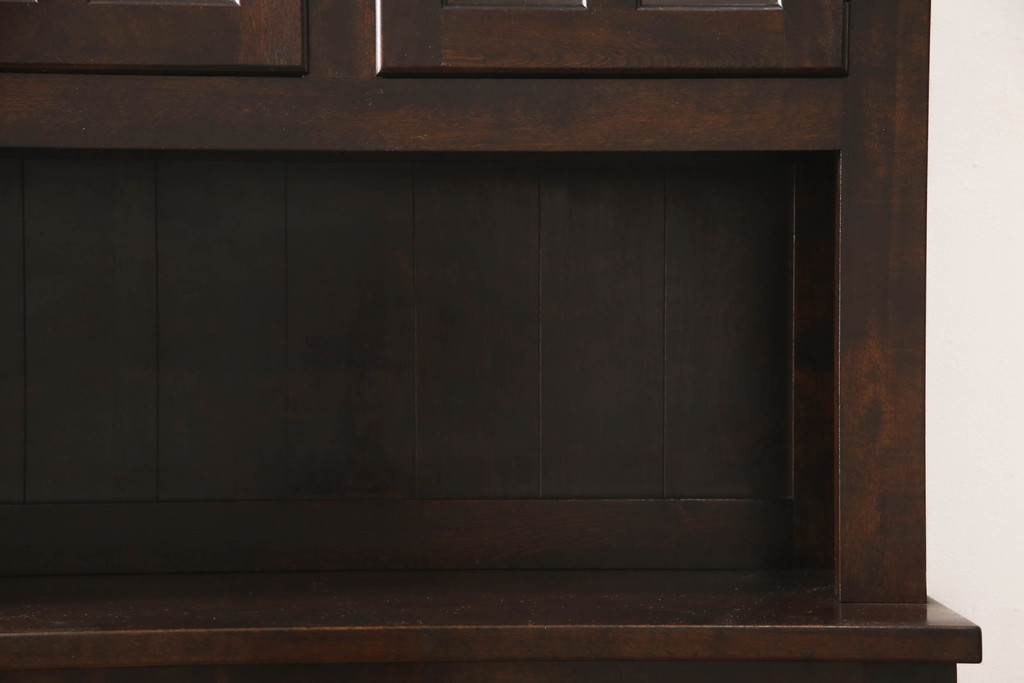中古　美品　松本民芸家具　絶版モデル　洗練されたモダンな空間を演出するE型食器棚(カップボード、キャビネット、戸棚、収納棚、飾り棚)(R-068191)