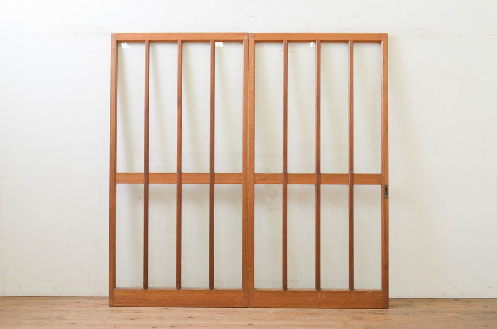 アンティーク建具　レトロな雰囲気づくりにおすすめな玄関戸2枚セット(ガラス戸、引き戸)(R-071912)