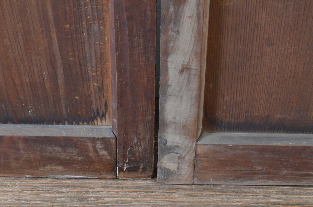 アンティーク建具　経年の趣ある木味が魅力のガラス戸4枚セット(引き戸、)(R-065498)