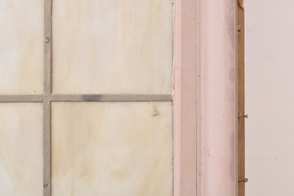 アンティーク建具　大正期〜昭和初期　古い洋館で使われていたノスタルジックな雰囲気あふれる窓+窓枠セット(ドア、扉、FIX、はめ殺し)(R-055356)
