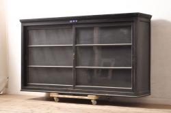 アンティーク家具　ゆらゆらガラス　シックな黒塗りサイドボード(飾り棚)(R-036581)