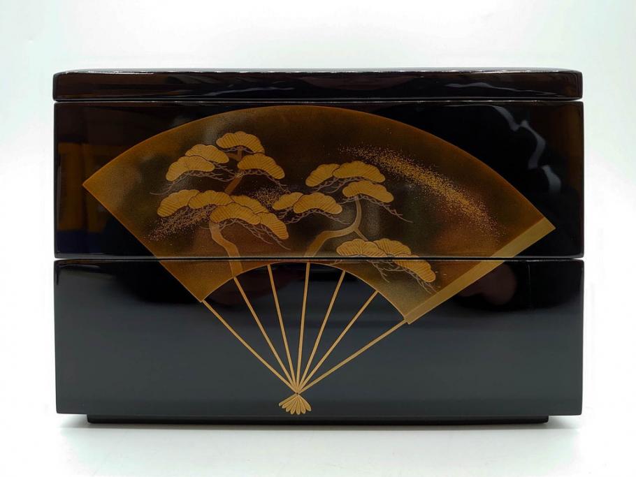総本家濱田屋　輪島塗　漆器　木製　金蒔絵　平台付　扇面　松竹梅　格式高い雰囲気の二段重(菊、花、お重、重箱、黄袋付き、共箱付き)(R-079652)