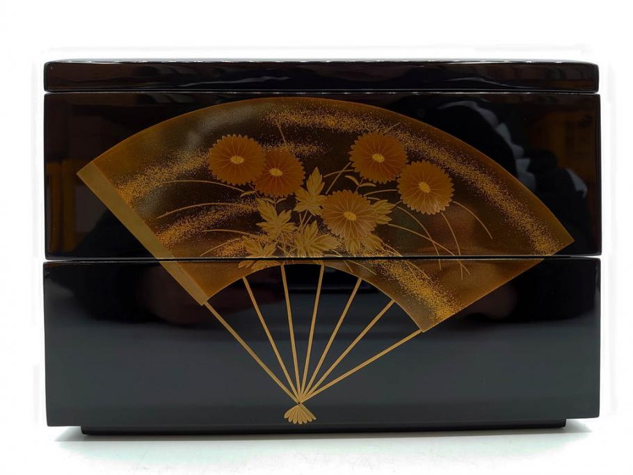 総本家濱田屋　輪島塗　漆器　木製　金蒔絵　平台付　扇面　松竹梅　格式高い雰囲気の二段重(菊、花、お重、重箱、黄袋付き、共箱付き)(R-079652)