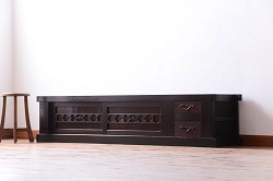 イギリスアンティーク　高級品　アールデコデザイン　マホガニー材　上品な象嵌入りの飾り棚(オープンラック、オープンシェルフ、陳列棚)(R-063347)