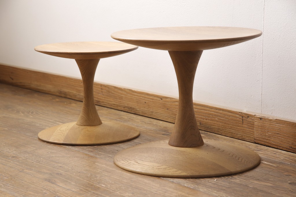 ヴィンテージ家具　デンマークビンテージ　Nanna Ditzel(ナナ・ディッツェル)　TRISSEN STOOL(トリッセンスツール)　北欧スタイルやナチュラルスタイルの空間づくりに活躍するスツール2脚セット(サイドテーブル、コーヒーテーブル、ラウンドテーブル)(2つで定価約12万円)(R-054437)