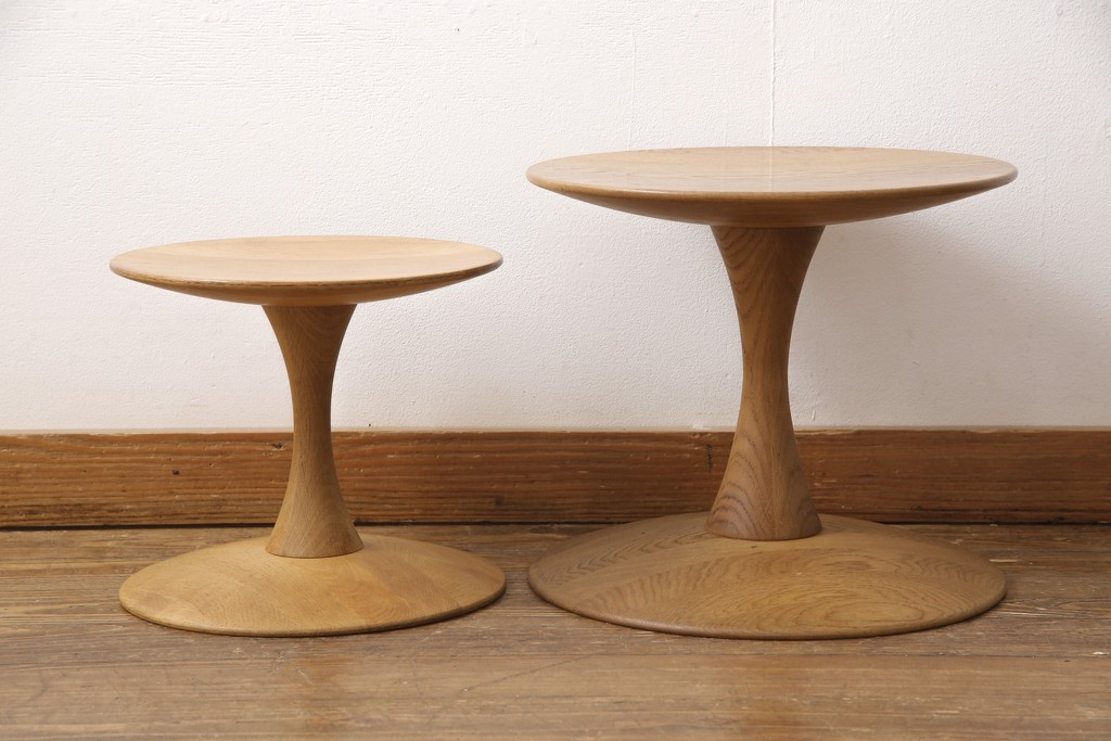 ヴィンテージ家具　デンマークビンテージ　Nanna Ditzel(ナナ・ディッツェル)　TRISSEN STOOL(トリッセンスツール)　北欧スタイルやナチュラルスタイルの空間づくりに活躍するスツール2脚セット(サイドテーブル、コーヒーテーブル、ラウンドテーブル)(2つで定価約12万円)(R-054437)