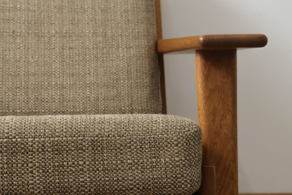 北欧ビンテージ　デンマークビンテージ　GETAMA(ゲタマ)　Hans J Wegner(ハンス・J・ウェグナー)　GE290　くつろぎの空間を演出するイージーチェア(椅子、イス、アームチェア、1P、一人掛けソファ、1人掛けソファ、ヴィンテージ)(R-074519)