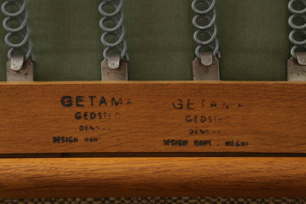 北欧ビンテージ　デンマークビンテージ　GETAMA(ゲタマ)　Hans J Wegner(ハンス・J・ウェグナー)　GE290　くつろぎの空間を演出するイージーチェア(椅子、イス、アームチェア、1P、一人掛けソファ、1人掛けソファ、ヴィンテージ)(R-074519)