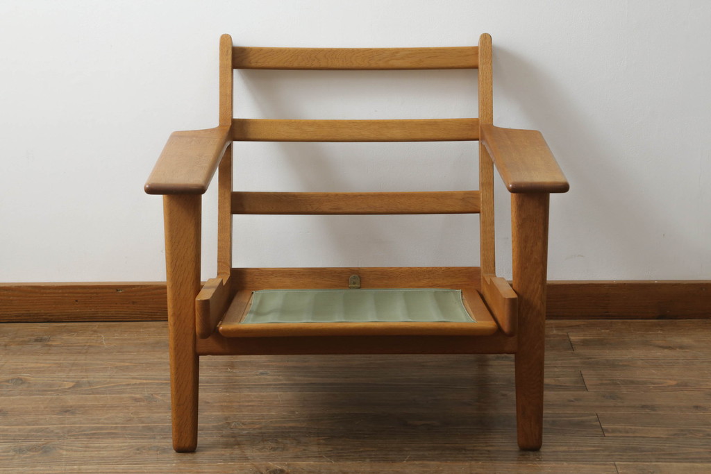 北欧ビンテージ　デンマークビンテージ　GETAMA(ゲタマ)　Hans J Wegner(ハンス・J・ウェグナー)　GE290　くつろぎの空間を演出するイージーチェア(椅子、イス、アームチェア、1P、一人掛けソファ、1人掛けソファ、ヴィンテージ)(R-074519)