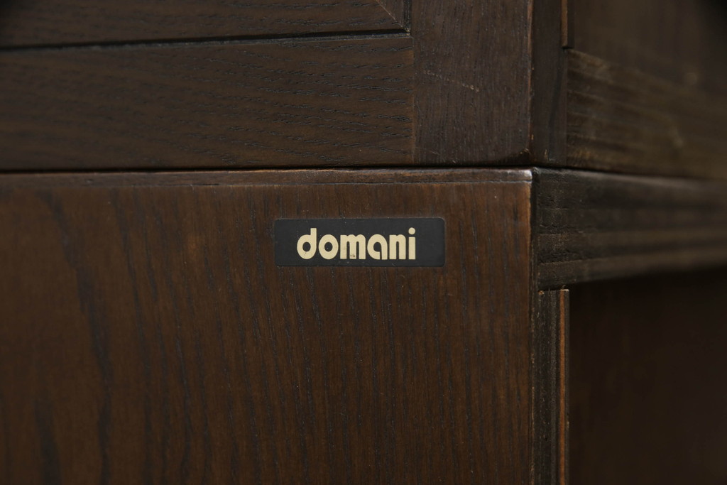 中古　カリモク家具(karimoku)　domani(ドマーニ)　Morganton(モーガントン)　ディスプレイ什器におすすめ!ヒッコリーブラウンのガラスキャビネット(ガラスケース、飾り棚、陳列棚)(R-061242)