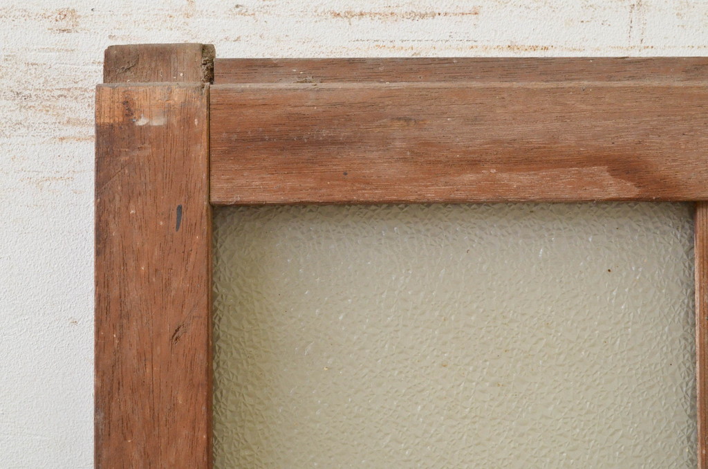 アンティーク建具　古い木味が魅力的なガラス戸1枚(引き戸、格子戸)(R-071924)
