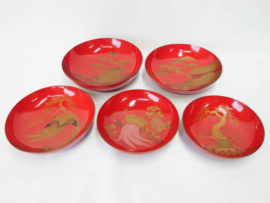 明治3年　朱塗　金蒔絵　漆器　木製　五ツ組　雅な雰囲気漂う大盃5点セット(松、牡丹、花、風景、漆芸、杯、酒器、和食器、共箱付き)(R-079685)