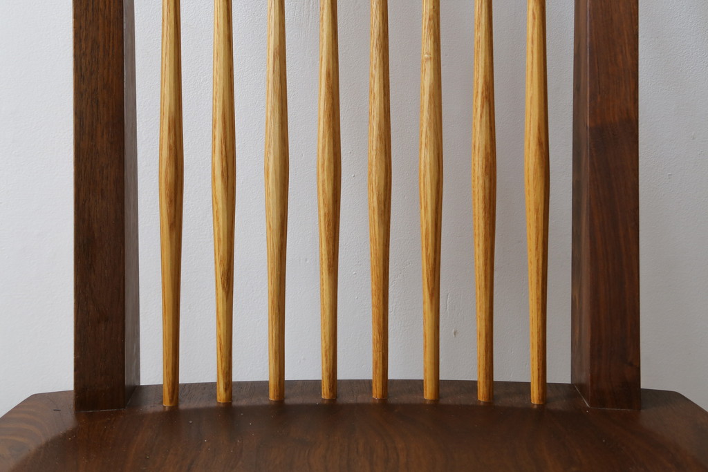 和製ビンテージ　美品　ジョージナカシマ　コノイドチェア(CONOID CHAIR)　CN101　スタイリッシュな佇まいのサイドチェア(ジョージ・ナカシマ、板座チェア、ダイニングチェア、椅子、イス、ヴィンテージ)(R-079711)
