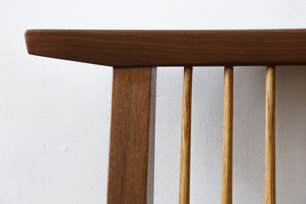 和製ビンテージ　美品　ジョージナカシマ　コノイドチェア(CONOID CHAIR)　CN101　スタイリッシュな佇まいのサイドチェア(ジョージ・ナカシマ、板座チェア、ダイニングチェア、椅子、イス、ヴィンテージ)(R-079712)