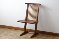 和製ビンテージ　美品　ジョージナカシマ　コノイドチェア(CONOID CHAIR)　CN101　スタイリッシュな佇まいのサイドチェア(ジョージ・ナカシマ、板座チェア、ダイニングチェア、椅子、イス、ヴィンテージ)(R-079713)