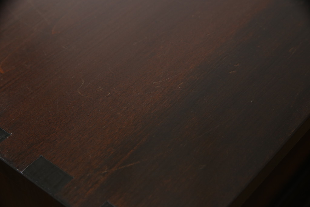 和製ビンテージ　赤みがかった木肌が上品な茶箪笥(水屋箪笥、収納棚、戸棚、引き出し、食器棚、松本民芸家具、ヴィンテージ)(R-064186)