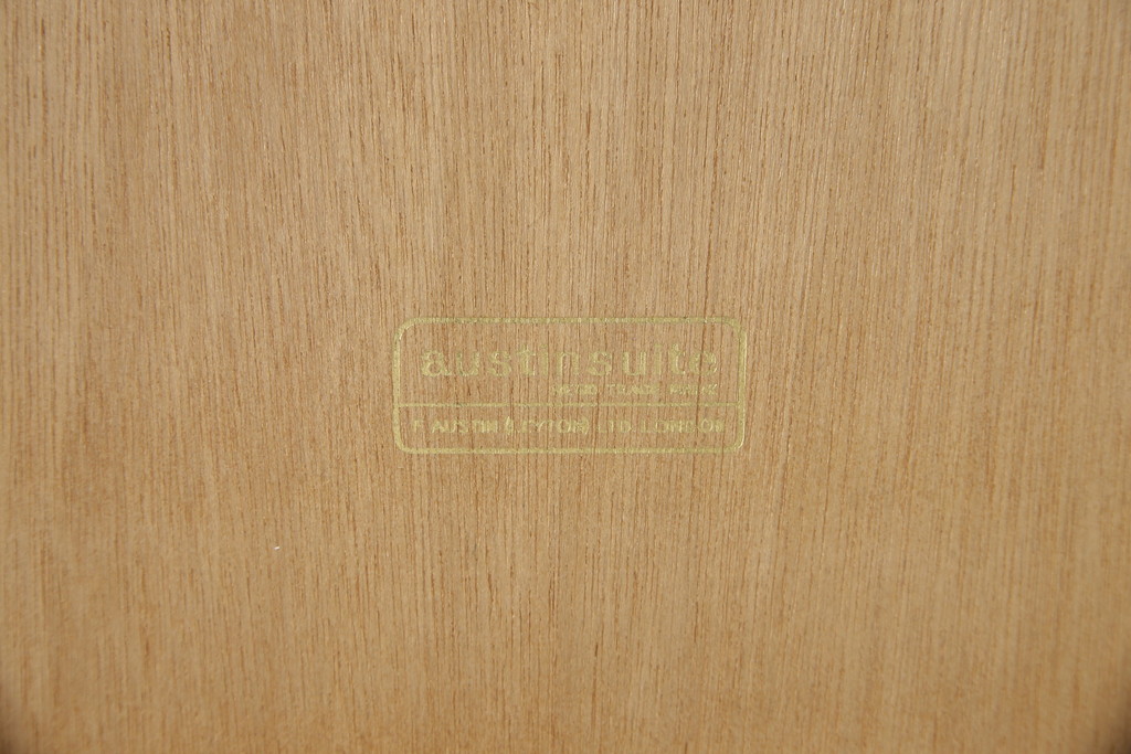 イギリスビンテージ　Austinsuite(オースティンスイート)　チーク材　小振りなサイズが取り入れやすいサイドボード(収納棚、戸棚、サイドキャビネット、ヴィンテージ)(R-065203)