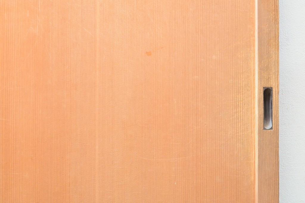 アンティーク建具　杉材　美しい柾目が目を引く板戸1枚(帯戸、引き戸、建具)(R-059210)